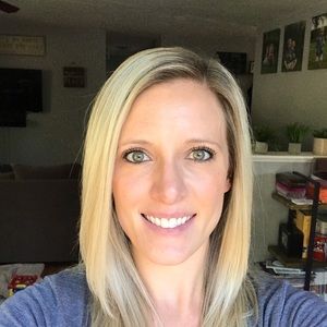 Meet your Posher, Adrienne